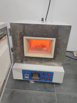 Liyi 1000 Degree 1200 / 1500 Electric High Temperature Heat Treatment Lab Industrial Muffle Furnace Price